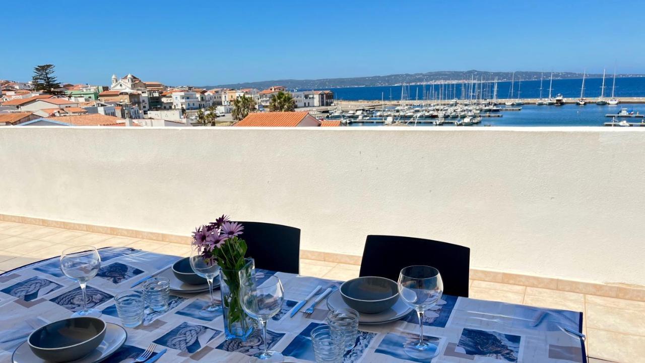 Ferienwohnung Attici Con Terrazzo Vista Mare Calasetta Exterior foto